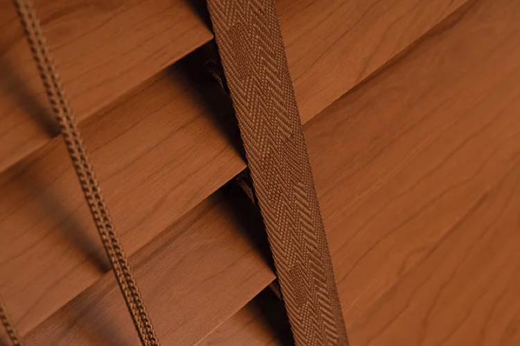 basswood, jaloezieën